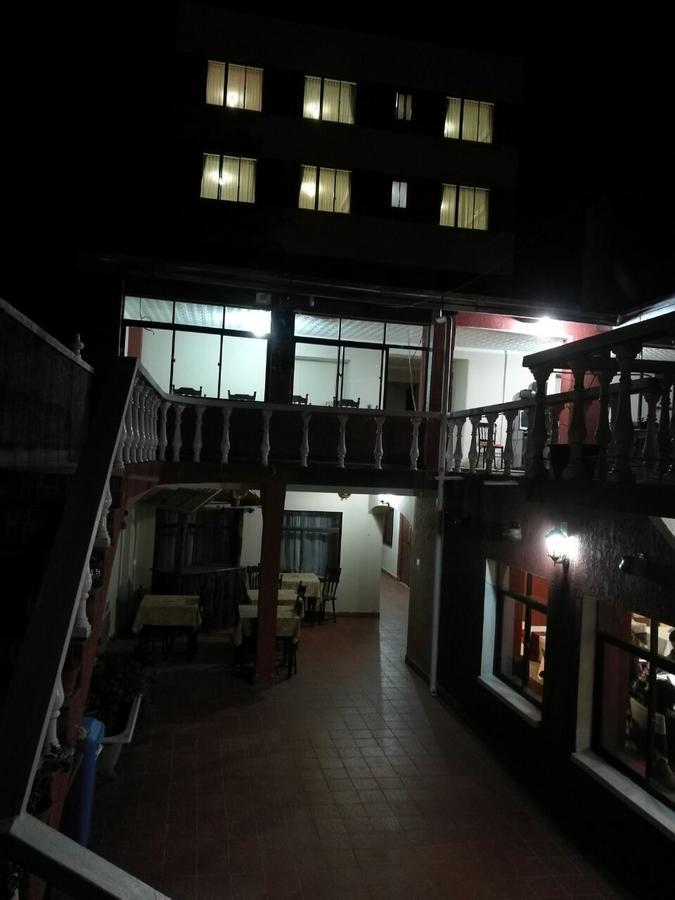 Vargas Hotel Tupiza Extérieur photo